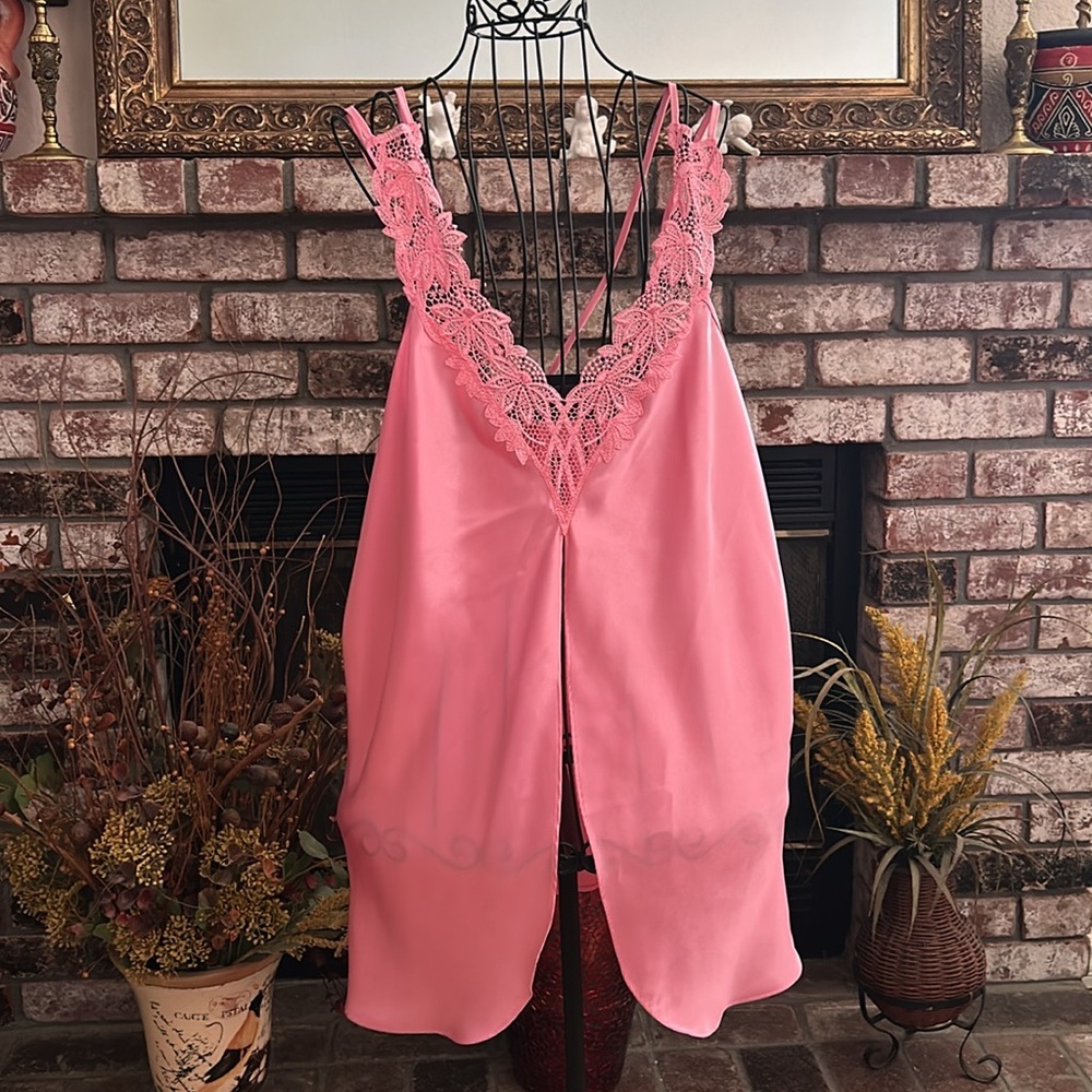 Y2K Delia Burke Women’s Pink Faux Lace Satin Flyaway Cami Blouse Sz XL